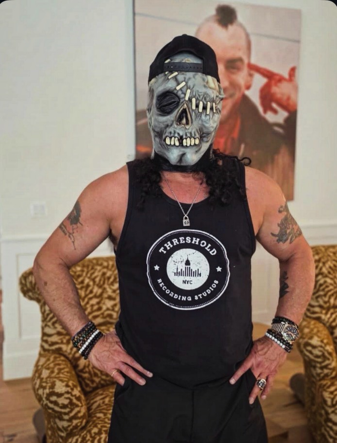 Slash home from GnR tour slash france septembre 2026 home from GNR guns n roses tour