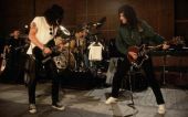 Amis_et_featuring_live slash_brian_may_freddie_tribute_rehearsals
