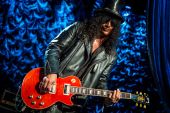 Slash solo 2014 0131_stern_bday_bash slash