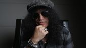 Slash solo 2014 1001_promo_sidney slash17