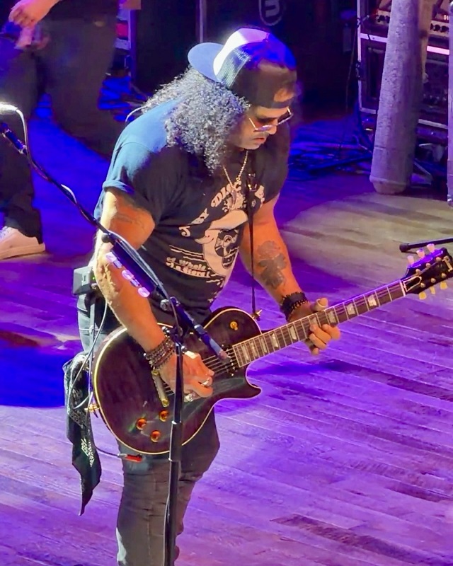 slash jam avec myles kennedy house of blues decembre 2025 slash france myles kennedy mammoth return to dust house of blues anaheim 2025