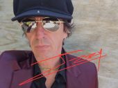 Autres news izzy_stradlin izzy 2016