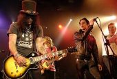 Autres news jimmy_gnecco_slash_camp_freddy