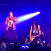 Slash france chicago concord music hall world on fire tour conspirators 2015