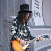 slash france Concert solo 2015 0604_solvesborg sweden rock festival world on fire conspirators