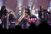Concert solo 2022 0216_valley_center 10