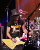 Concert solo 2022 0216_valley_center 15