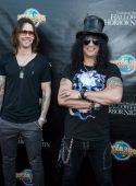 Slash solo 2014 0919_eyegore_awards slash4