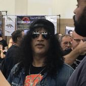 Slash solo 2017 0408_monsterpalooza 1