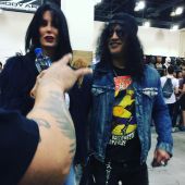 Slash solo 2017 0408_monsterpalooza 6
