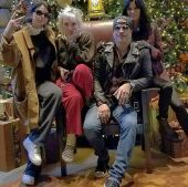 Slash solo 2017 1224_xmas slash xmas 2017