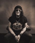 Slash solo 2024 0502_sweden_promo 6