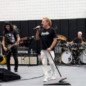 Slash solo 2024 1018_rnrhof_rehearsals 1