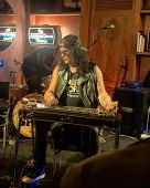 Slash solo 2025 0424_sho_bud_showcase 1