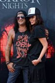 Slash solo 2025 0904_halloween_horror_nights slash_meegan_red_carpet2